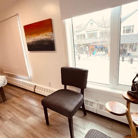 #202 Cozy Mountain View 2 Bedrooms In Dt Канмор Екстериор снимка