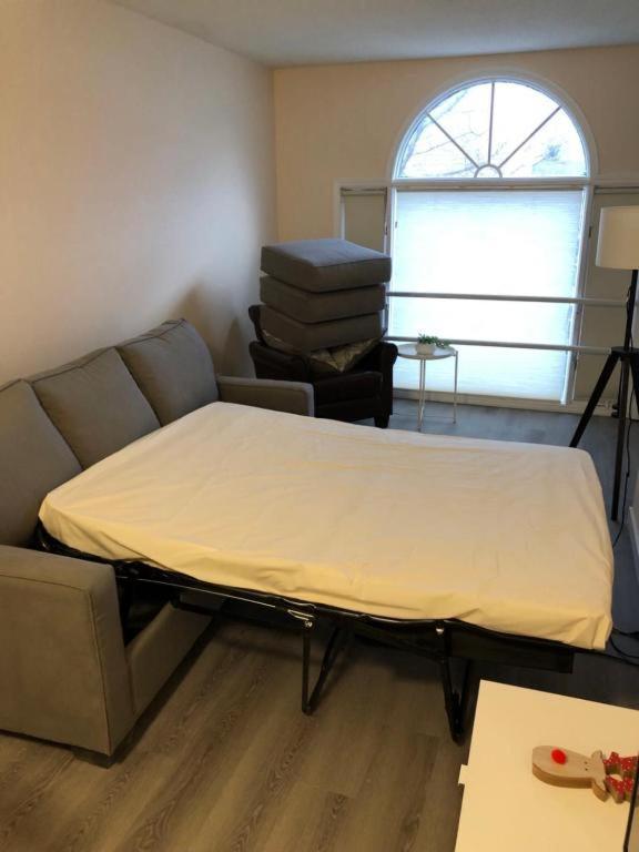 #202 Cozy Mountain View 2 Bedrooms In Dt Канмор Екстериор снимка